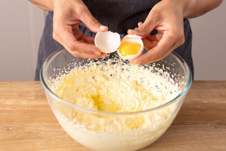 Eier dazugeben