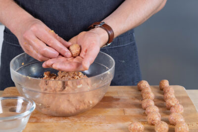 Mini Hackbällchen formen