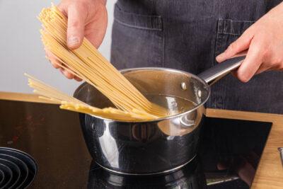Linguine kochen