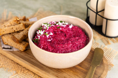Rote Bete Feta Dip