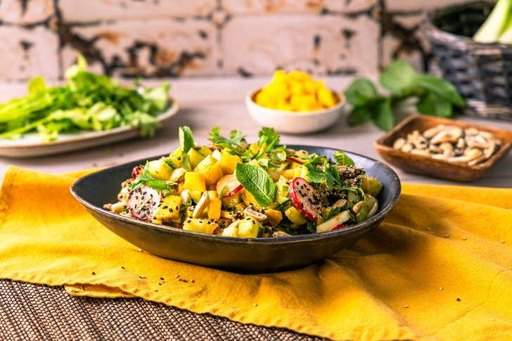 Thailändischer Mango-Gurkensalat