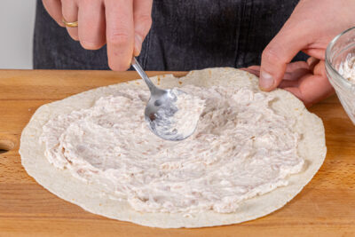 Thnfischcreme verstreichen