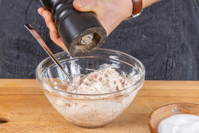 Thunfischmasse abschmecken