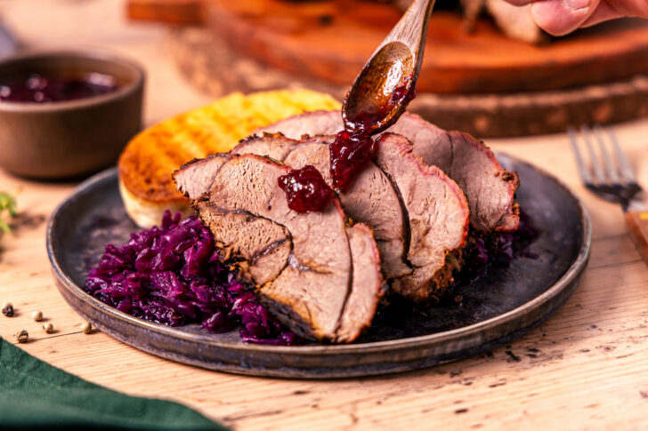Saftige Wildschweinkeule