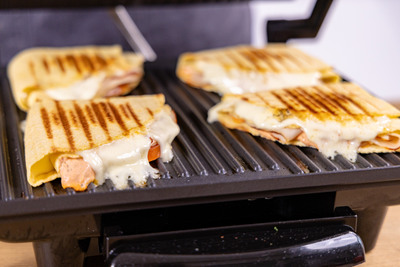 Wraps vom Grill nehmen