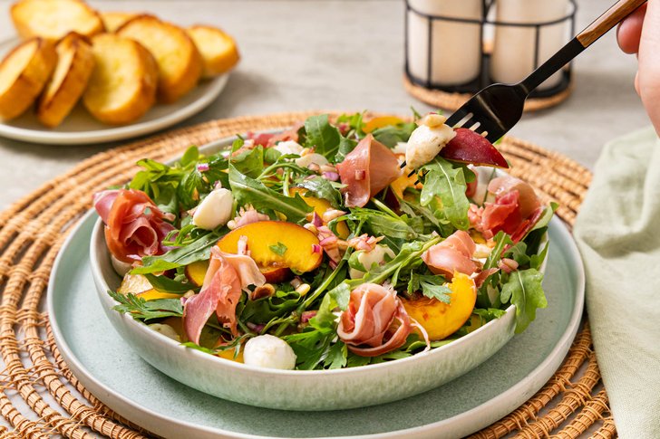 Pfirsichsalat mit Schinken