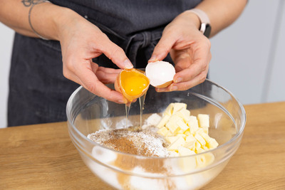 Eier dazugeben