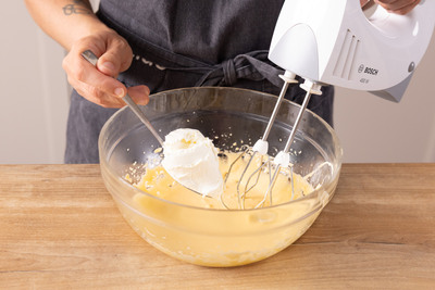 Mascarpone portionsweise dazugeben