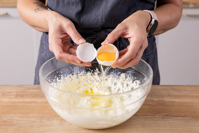 Eier dazugeben