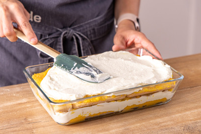 Mit Creme toppen