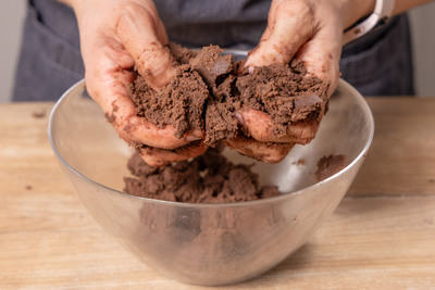 Schokoladenstreusel kneten