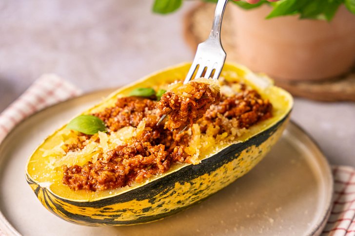 Spaghettikürbis mit Hackfleisch und Parmesan