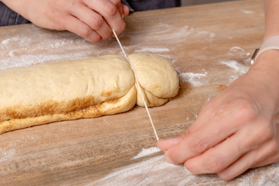 Teigschnecken teilen